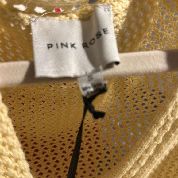 Woman - Picture 4 of 4